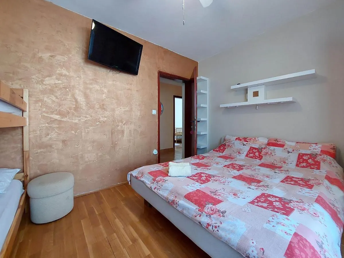 Apartment And Room Marica Punat